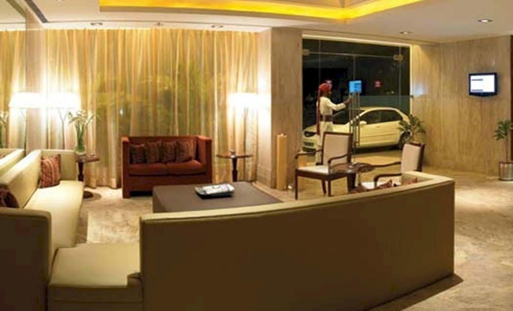 सहारा Royal Orchid & Convention Centre, Yelahanka
