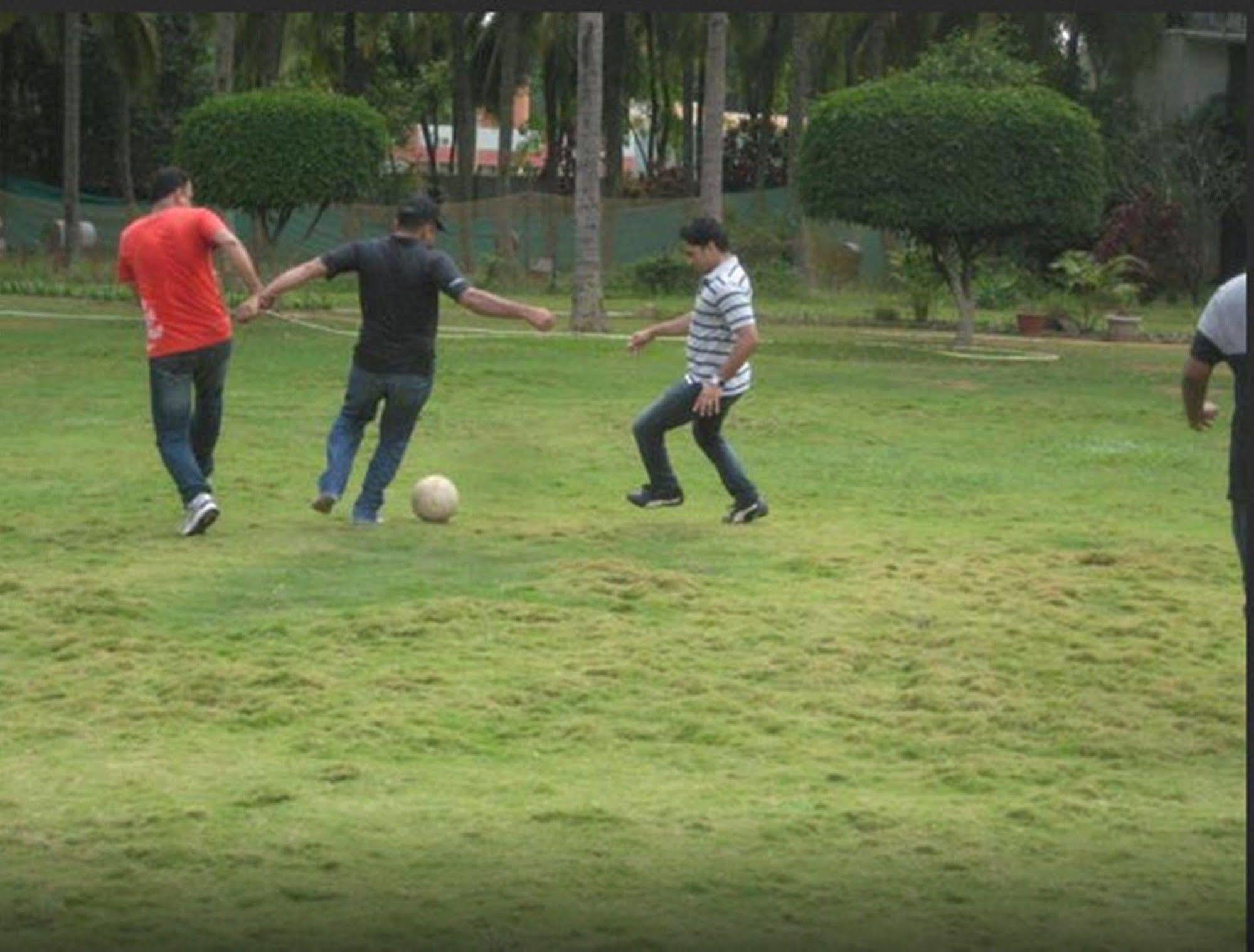 Royal Orchid & Convention Centre, Yelahanka सहारा 4*